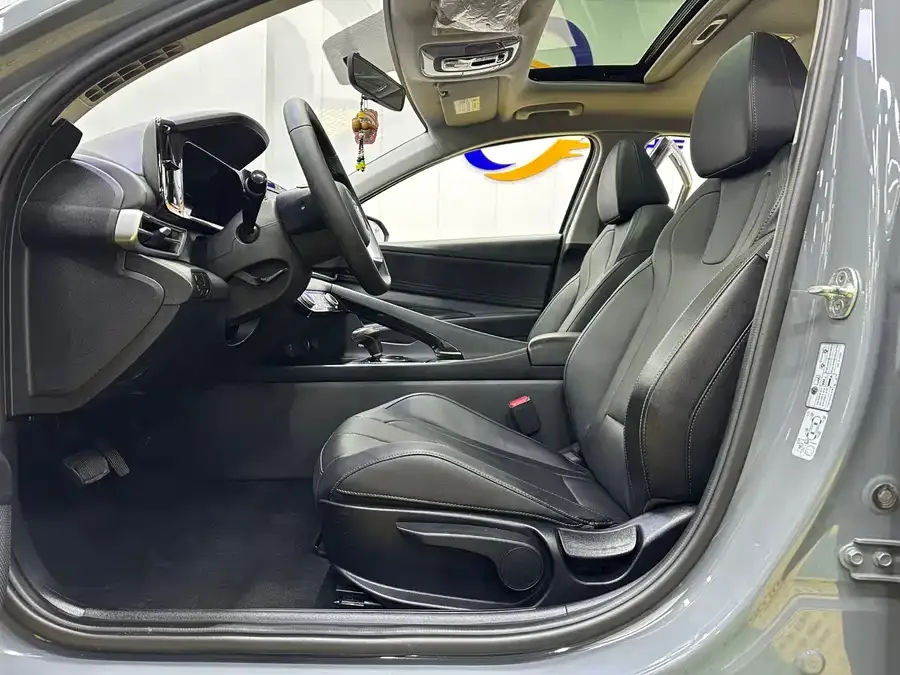 Hyundai Elantra Elantra 2022 1.5L CVT GLX Elite Edition 2022 — миниатюра 4