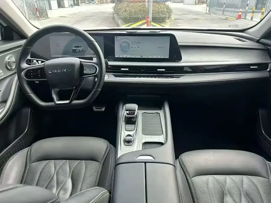 Chery Arrizo 8 Arrizo 8 2023 1.6T DCT 2024 — миниатюра 2