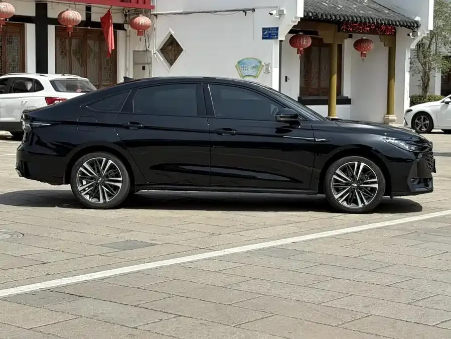 Chery Arrizo 8 Arrizo 8 2023 high-energy version 2.0T DCT Chi 2023 — миниатюра 3