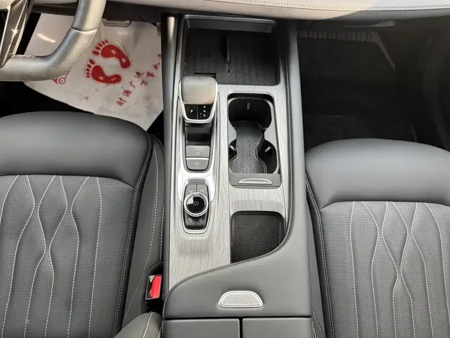 Chery Arrizo 8 Arrizo 8 2024 High Energy Edition 2.0T DCT 2024 — миниатюра 3