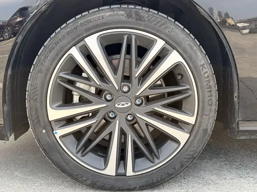 Chery Arrizo 8 Arrizo 8 2024 High Energy Edition 2.0T DCT 2024 — миниатюра 4