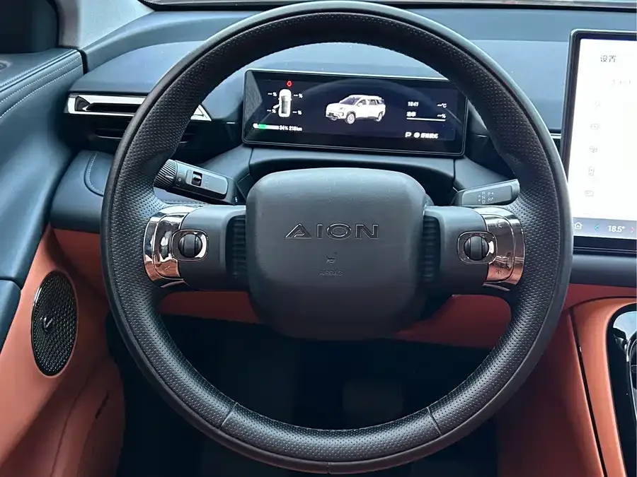AION AION V AION V 2024 Aion Tyrannosaurus 650 Smart Edition 2024 — миниатюра 4