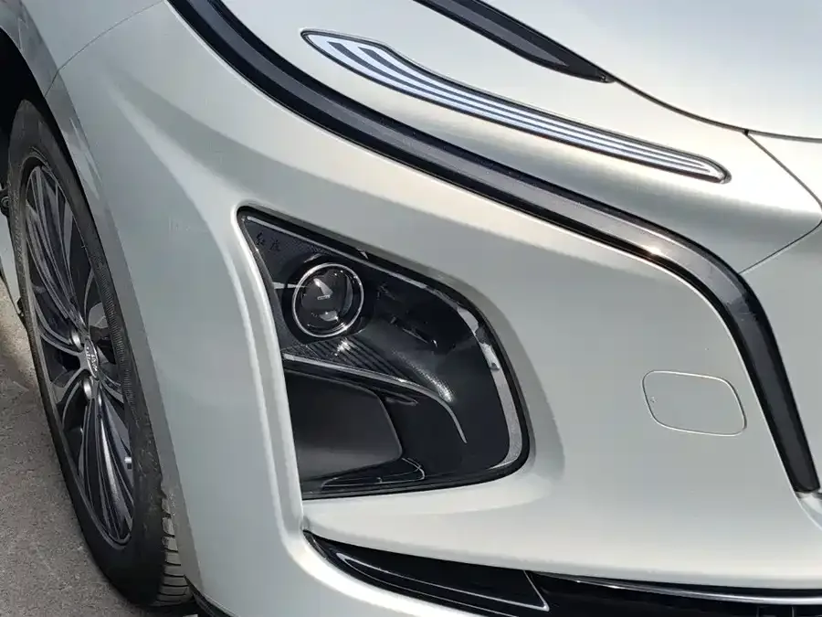 Hongqi E-QM5 Hongqi E-QM5 2023 facelift basic travel version 2023 — миниатюра 2