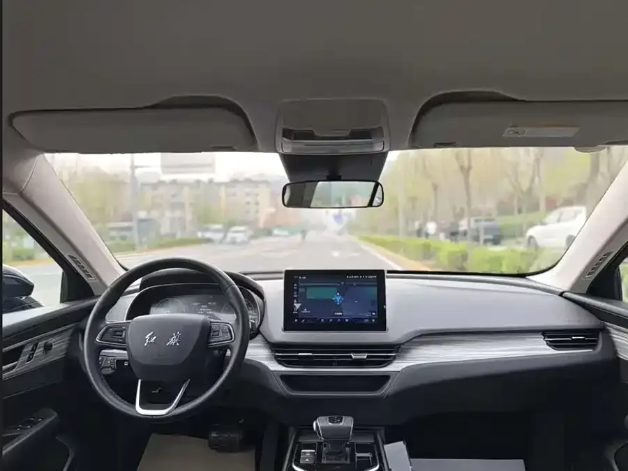Hongqi E-QM5 Hongqi E-QM5 2025 500KM Travel Edition 2024 — миниатюра 2