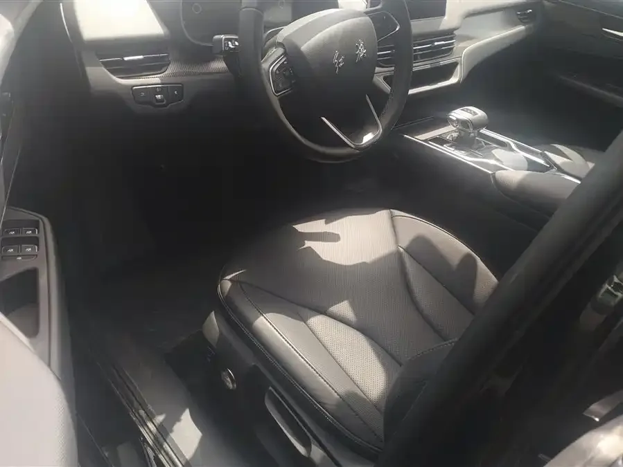 Hongqi E-QM5 Hongqi E-QM5 2021 Charging Qiyue Edition 2023 — миниатюра 3