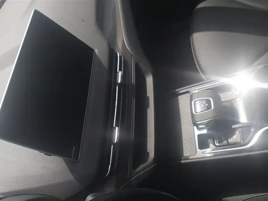 Hongqi E-QM5 Hongqi E-QM5 2021 Charging Qiyue Edition 2023 — миниатюра 4