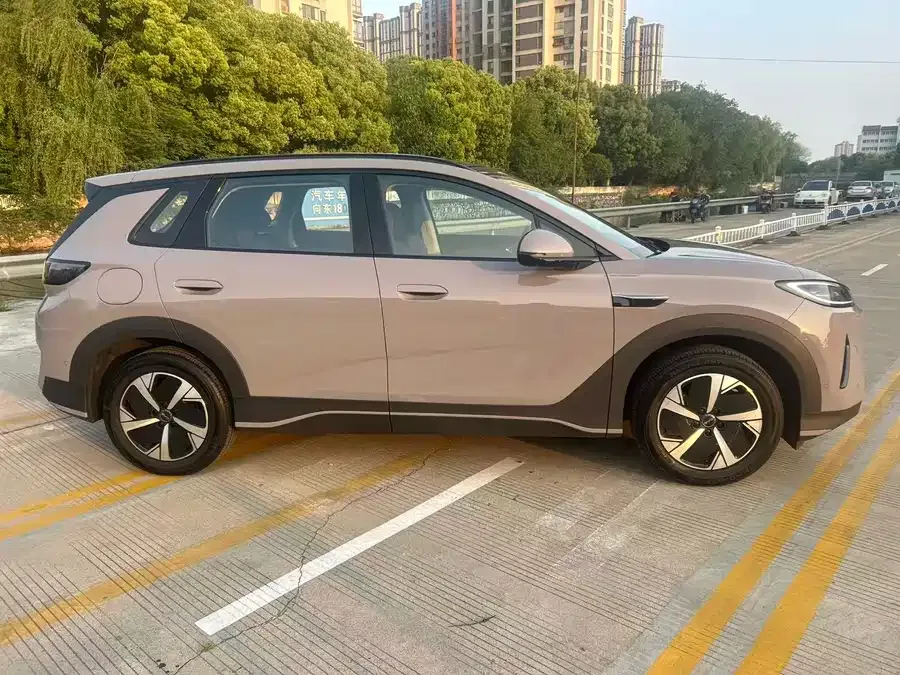 BYD Sea Lion 05 EV Sea Lion 05 EV 2025 520KM Intelligent Navigation Edition 2025 — миниатюра 2