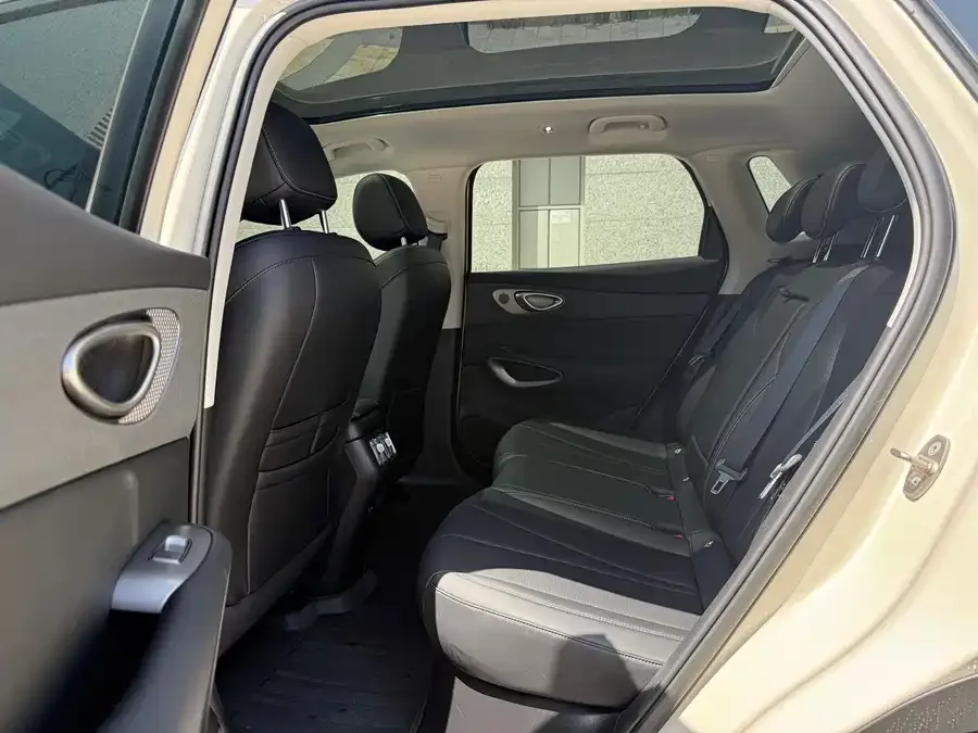 BYD Sea Lion 05 EV Sea Lion 05 EV 2025 520KM Intelligent Navigation Edition 2025 — миниатюра 2