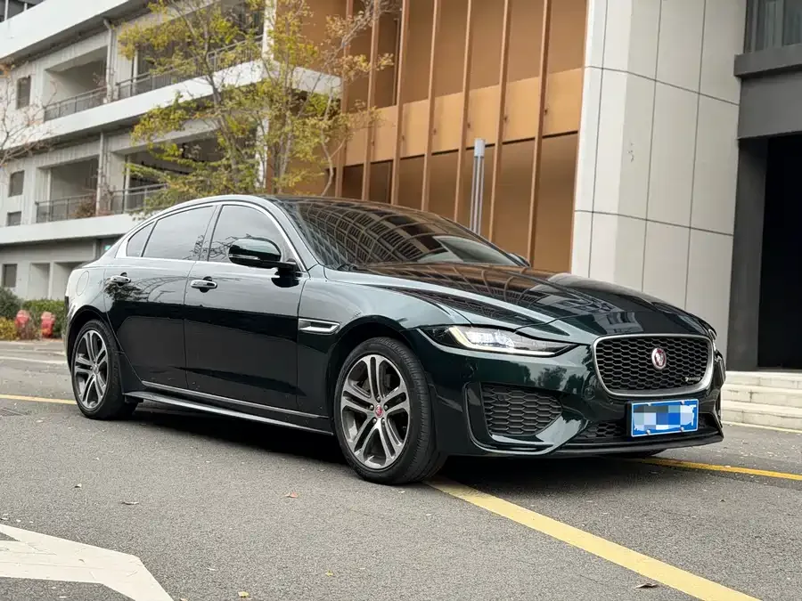 Jaguar XEL 2022 2.0T 250PS R-DYNAMIC S aggressive sports version 2022 — миниатюра 3