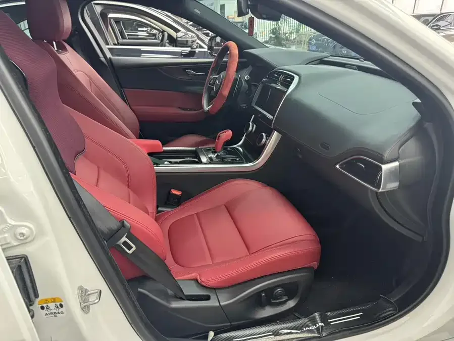 Jaguar XEL 2022 2.0T 250PS R-DYNAMIC S aggressive sports version 2022 — миниатюра 5