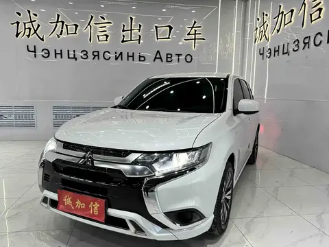 Mitsubishi Outlander 2023 купить в Москве
