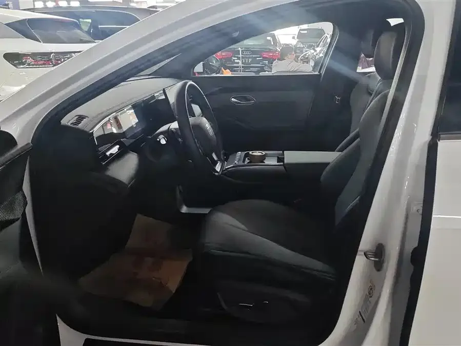 BYD Qin L Qin L 2025 EV 470KM Leading Edition 2025 — миниатюра 3