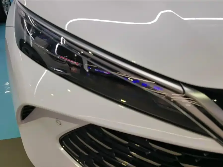 BYD Qin L Qin L 2025 DM-i Intelligent Driving Edition 120KM Beyond Edition 2025 — миниатюра 2