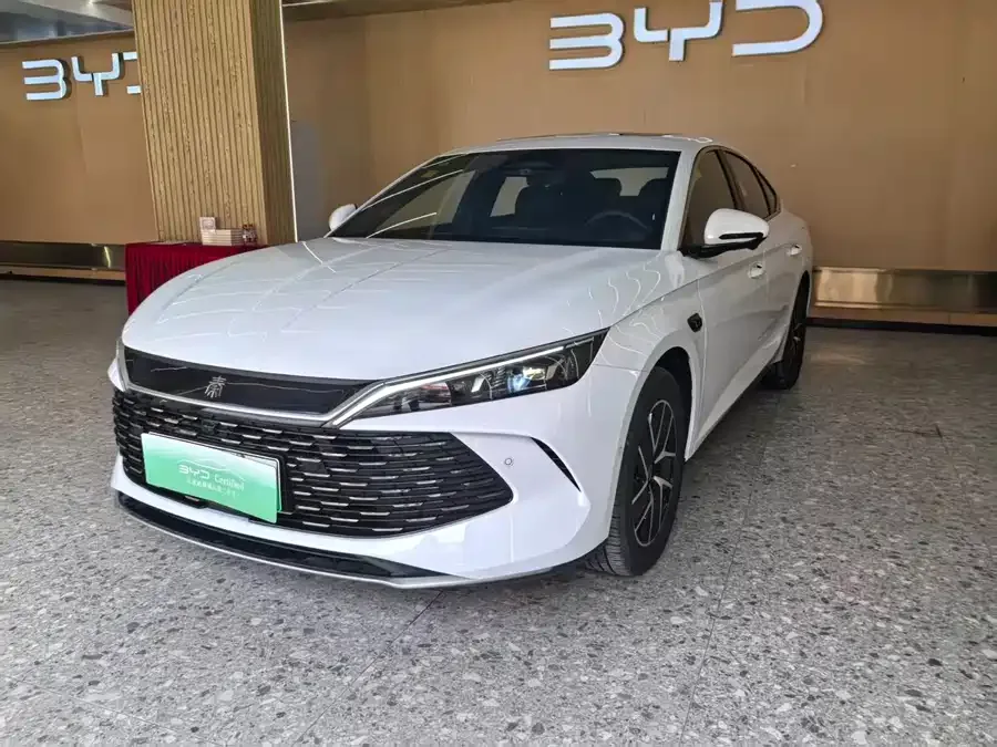BYD Qin L Qin L 2025 DM-i Intelligent Driving Edition 120KM Beyond Edition 2025 — фото 1, купить с доставкой в Москву