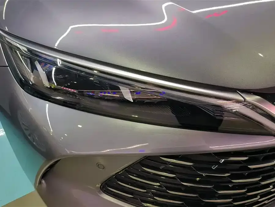 BYD Qin L Qin L 2025 DM-i Intelligent Driving Edition 80KM Leading Edition 2025 — миниатюра 2