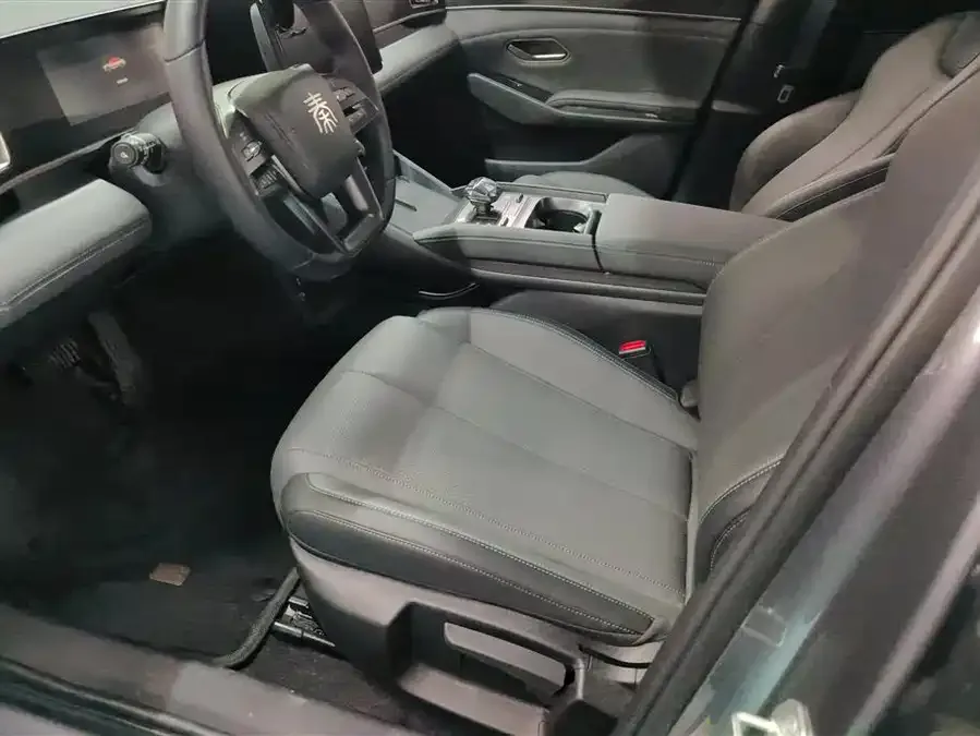 BYD Qin L Qin L 2025 DM-i Intelligent Driving Edition 80KM Leading Edition 2025 — миниатюра 3