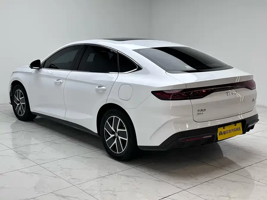 BYD Qin L Qin L 2024 DM-i 120KM Leading Edition 2025 — миниатюра 5