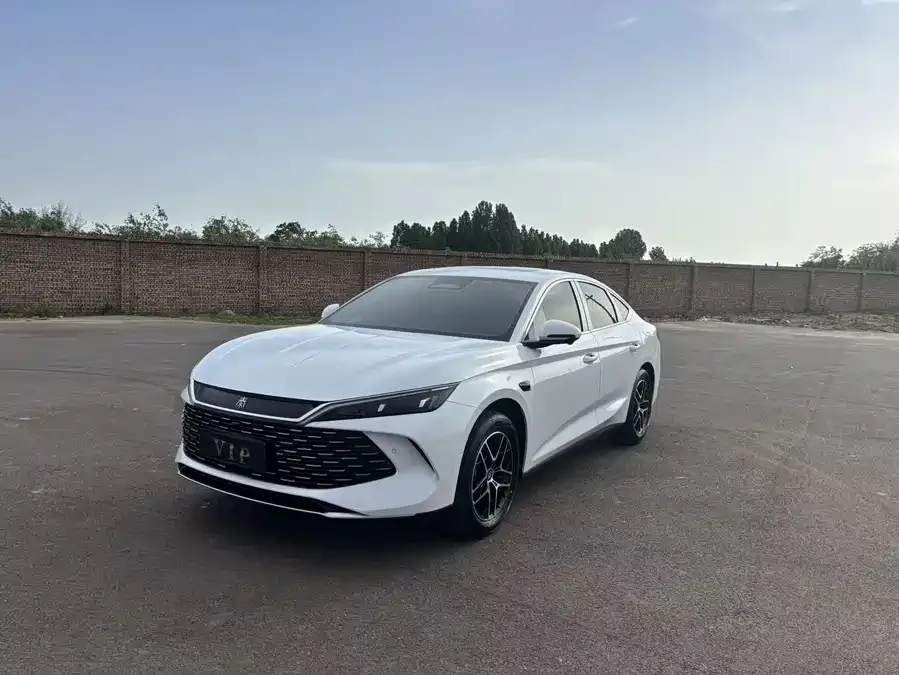 BYD Qin L Qin L 2026 DM-i 210KM Super Edition 2026 — фото 1, купить с доставкой в Москву