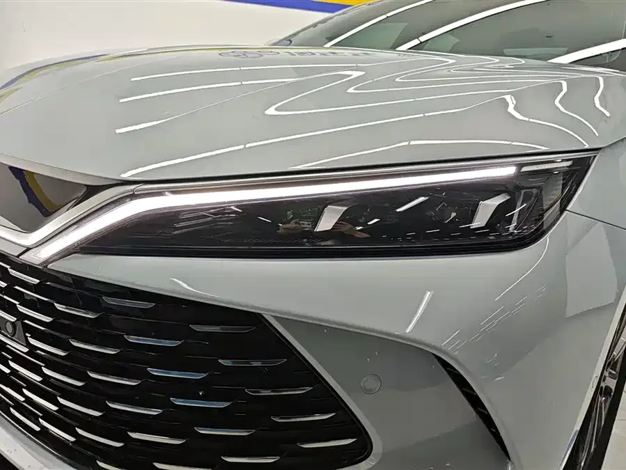 BYD Qin L Qin L 2025 DM-i Intelligent Driving Edition 80KM Leading Edition 2025 — миниатюра 2