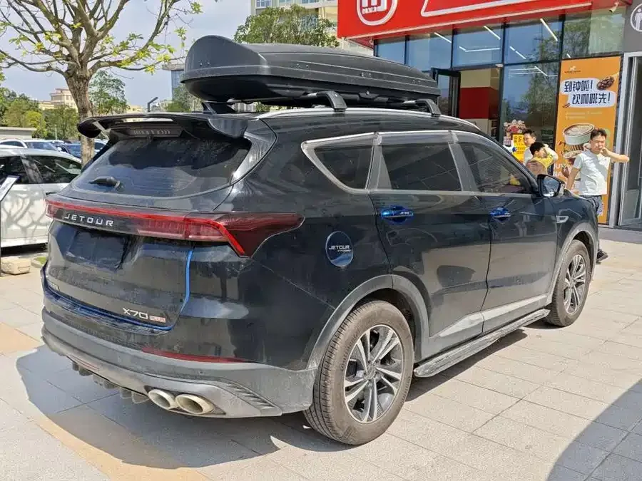 Jetour X70 PLUS JETOUR X70 PLUS 2021 1.6T DCT Star 7 Seater 2022 — миниатюра 3