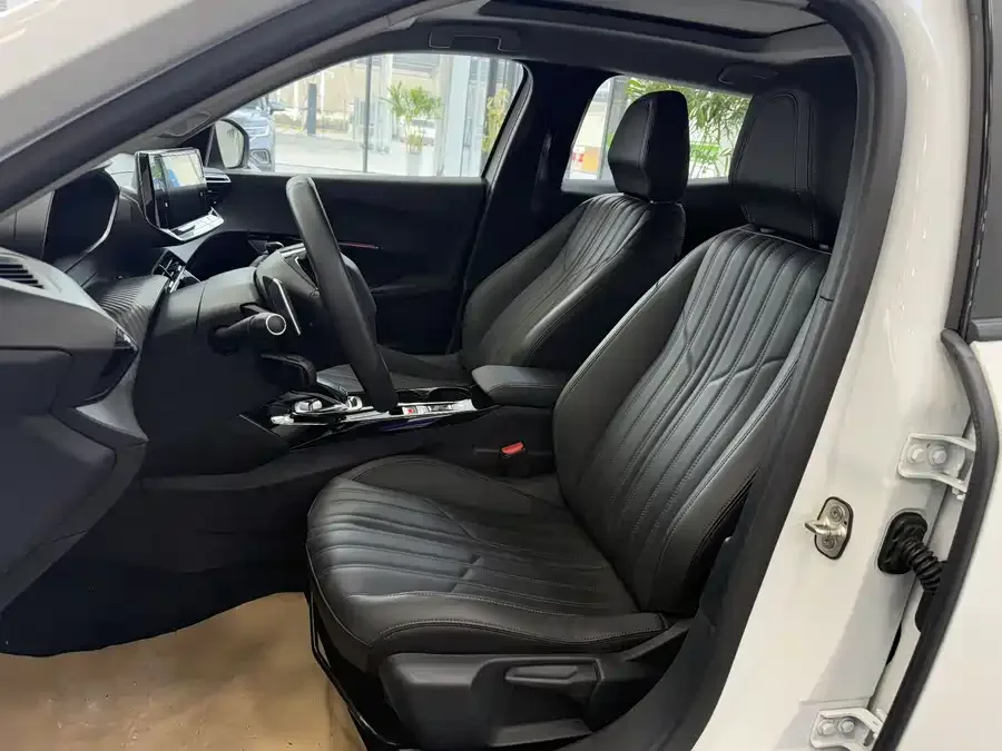 Peugeot 2008 Peugeot 2008 2022 230THP THE ONE 2023 — миниатюра 3