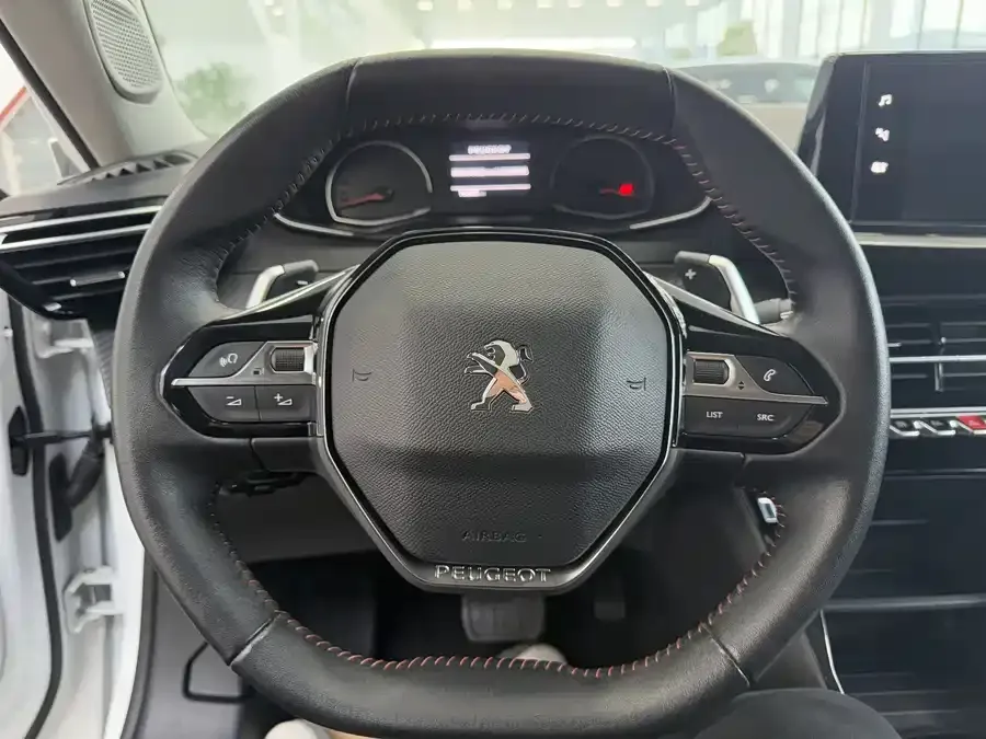 Peugeot 2008 Peugeot 2008 2022 230THP THE ONE 2023 — миниатюра 4