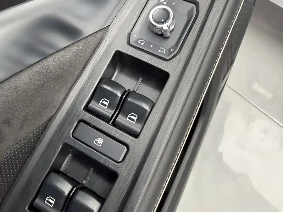 Haval H6 Haval H6 2021 1.5GDIT Automatic Champion Edition 2022 — миниатюра 3