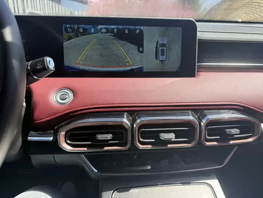 Jetour X70 PLUS JETOUR X70 PLUS 2021 1.5T DCT 5-seater 2022 — миниатюра 2