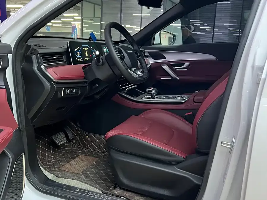Jetour X70 PLUS JETOUR X70 PLUS 2021 facelift 1.5T DCT Mountain PRO 5-seater 2022 — миниатюра 5