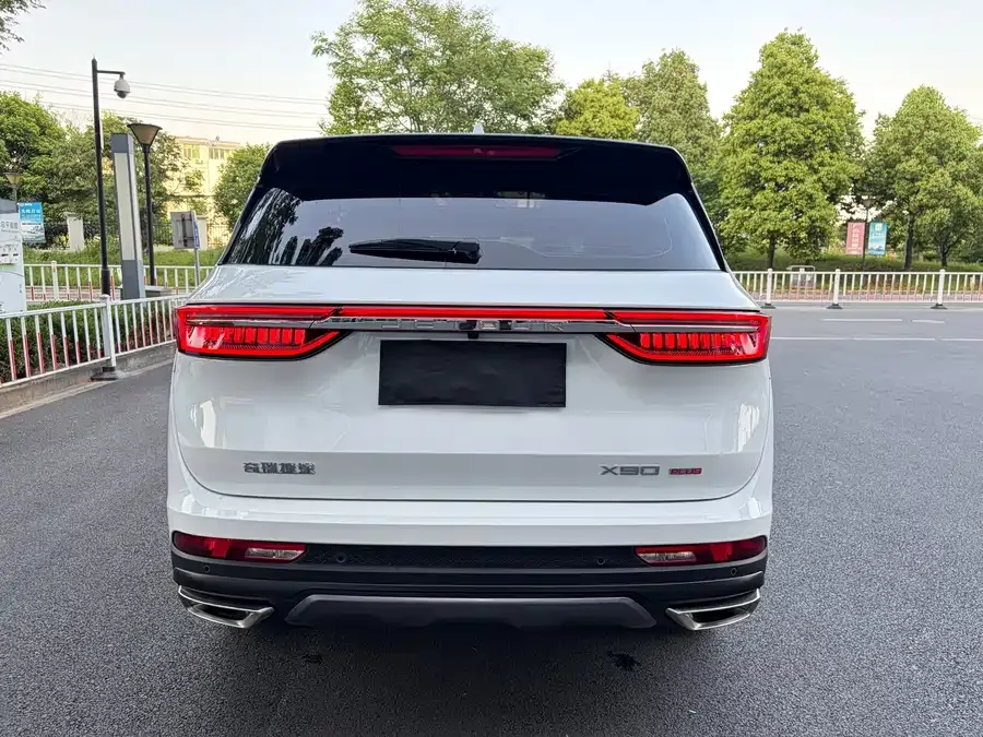 Jetour X90 PLUS Jetour X90 PLUS 2024 1.6TD DCT Villa 5-seater 2024 — миниатюра 2
