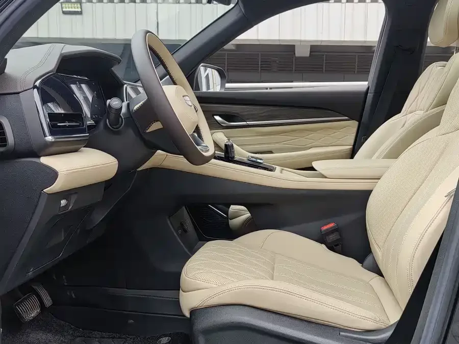 Geely Monjaro Xingyue L 2025 Dongfang Yao 2.0TD Automatic Current Edition 2025 — миниатюра 5