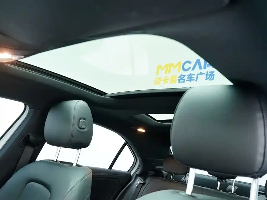 Mercedes-Benz Class A Mercedes-Benz A-Class 2022 Model A 200 L Sports Sedan Fashion Model 2022 — миниатюра 4