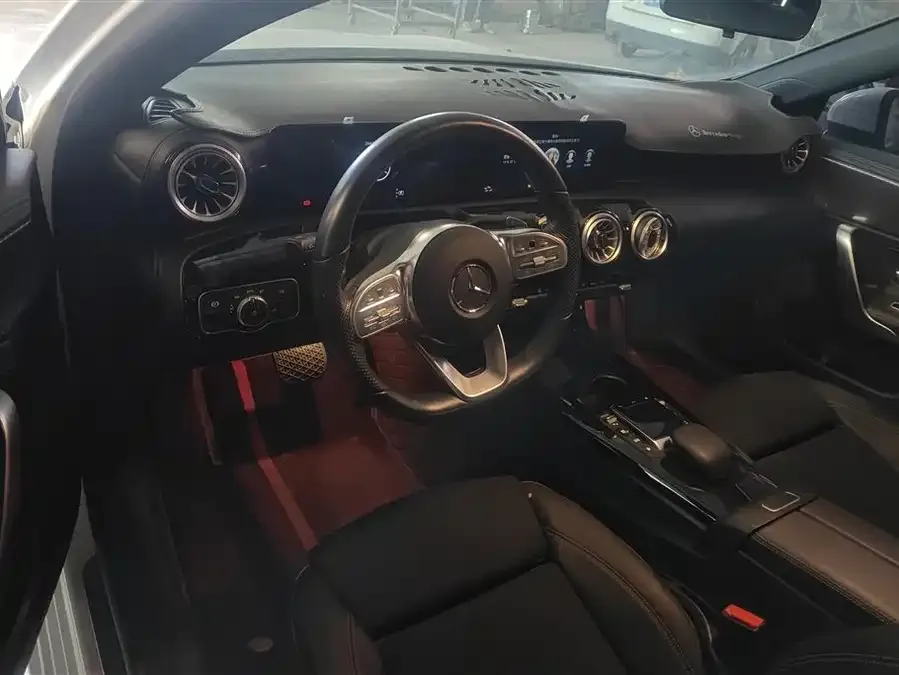 Mercedes-Benz Class A Mercedes-Benz A-Class 2022 Model II A 200 L Sports Sedan Fashion Model 2022 — миниатюра 5