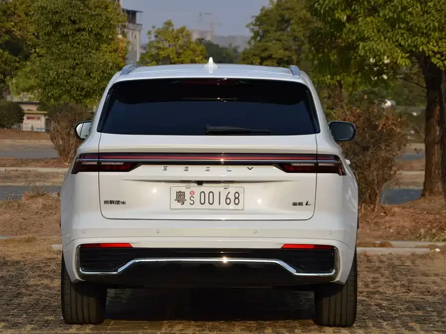 Geely Monjaro Xingyue L 2025 Dongfangyao 2.0TD Automatic Star-gazing Edition 2025 — миниатюра 2