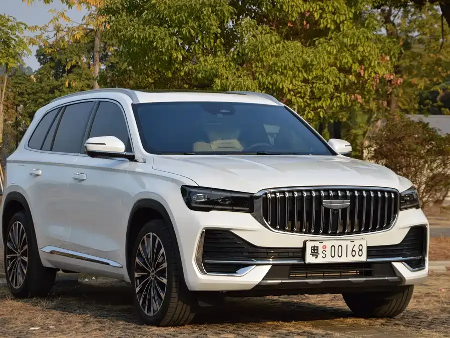 Geely Monjaro Xingyue L 2025 Dongfangyao 2.0TD Automatic Star-gazing Edition 2025 — миниатюра 3