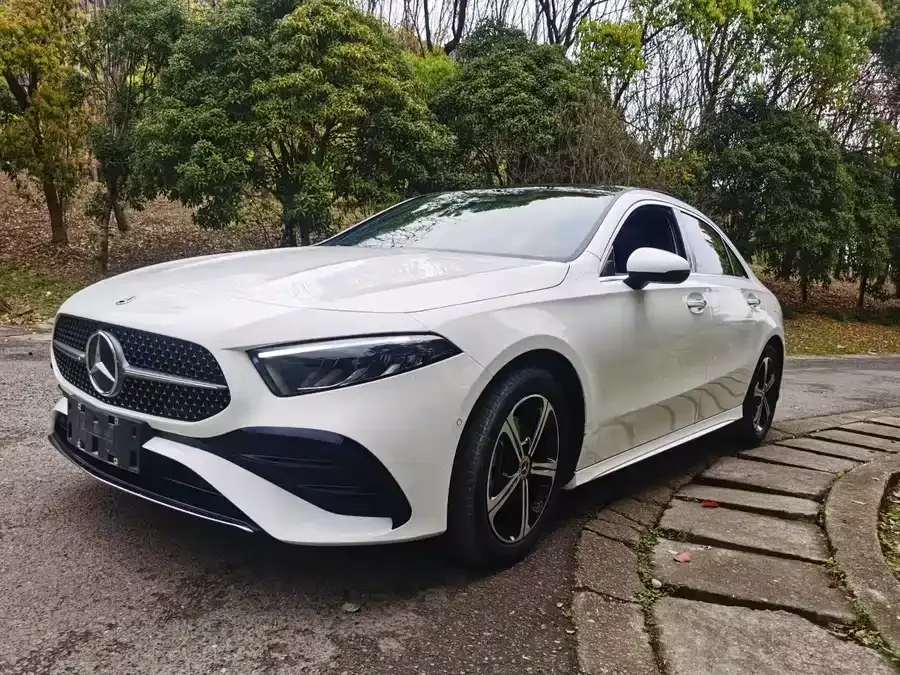 Mercedes-Benz Class A Mercedes-Benz A-Class 2024 Model A 200 L Fashion Edition 2024 — миниатюра 3