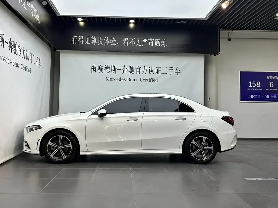 Mercedes-Benz Class A Mercedes-Benz A-Class 2022 A 200 L Sports Sedan Fashion Edition 2022 — миниатюра 3