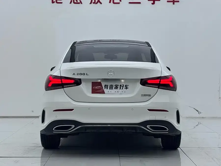 Mercedes-Benz Class A Mercedes-Benz A-Class 2022 Model A 200 L Sports Sedan Fashion Model 2022 — миниатюра 2
