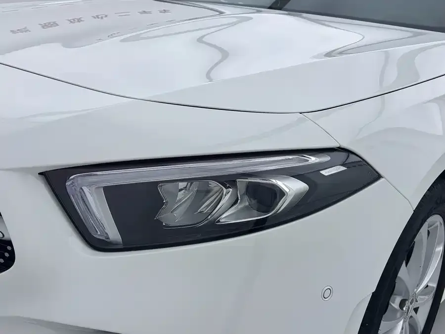 Mercedes-Benz Class A Mercedes-Benz A-Class 2022 Model A 200 L Sports Sedan Fashion Model 2022 — миниатюра 4