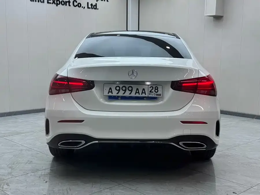 Mercedes-Benz Class A Mercedes-Benz A-Class 2022 A 180 L 2022 — миниатюра 2