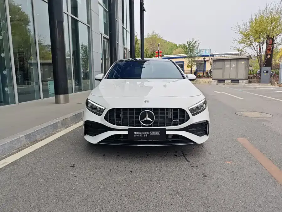 Mercedes-Benz Class A Mercedes-Benz A-Class 2024 A 200 L Fashion Edition 2024 — миниатюра 4