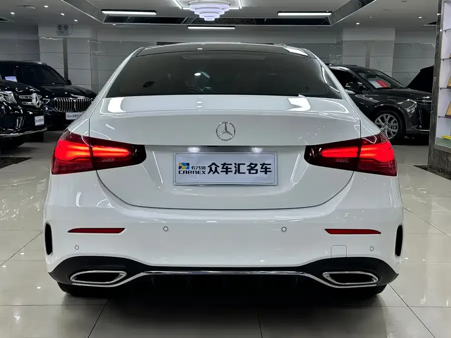 Mercedes-Benz Class A Mercedes-Benz A-Class 2023 A 200 L Fashion Edition 2023 — миниатюра 2