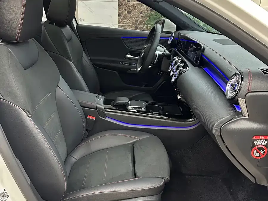 Mercedes-Benz Class A Mercedes-Benz A-Class 2023 A 200 L Fashion Edition 2023 — миниатюра 5