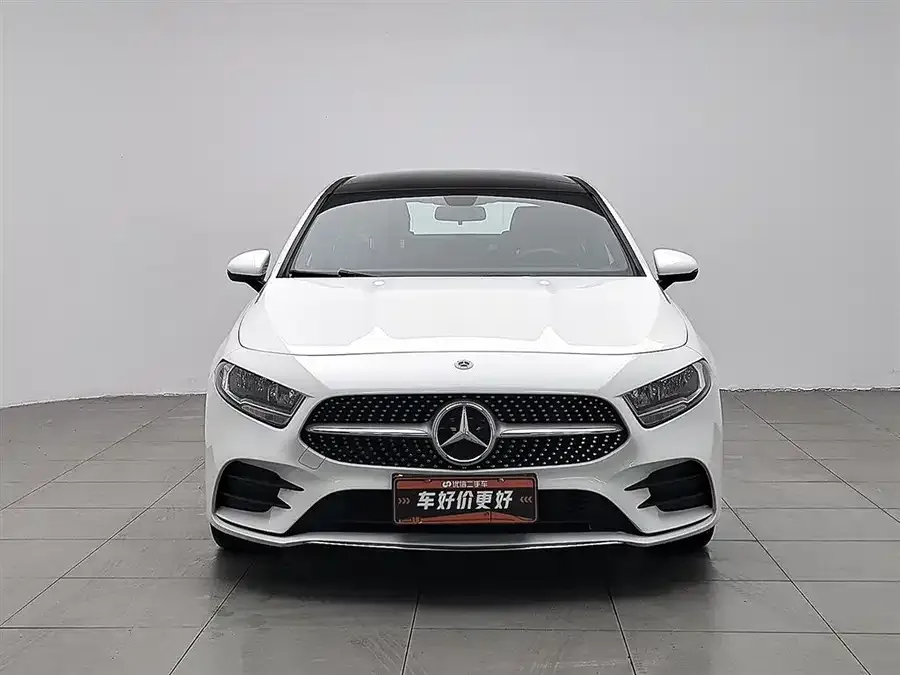 Mercedes-Benz Class A Mercedes-Benz A-Class 2022 A 180 L Sports Sedan 2023 — миниатюра 3