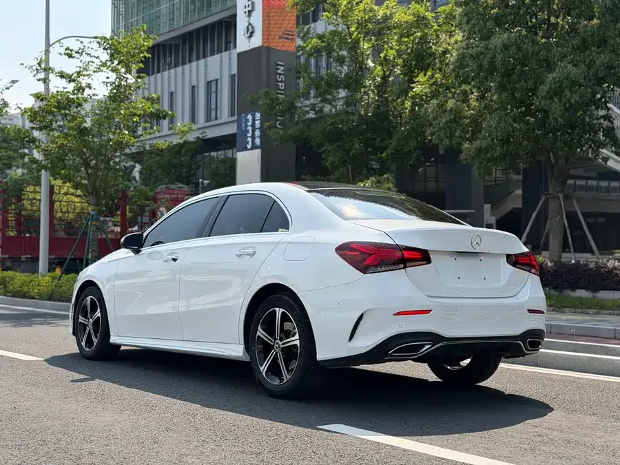 Mercedes-Benz Class A Mercedes-Benz A-Class 2022 Model II A 200 L Sports Sedan Fashion Model 2022 — миниатюра 5