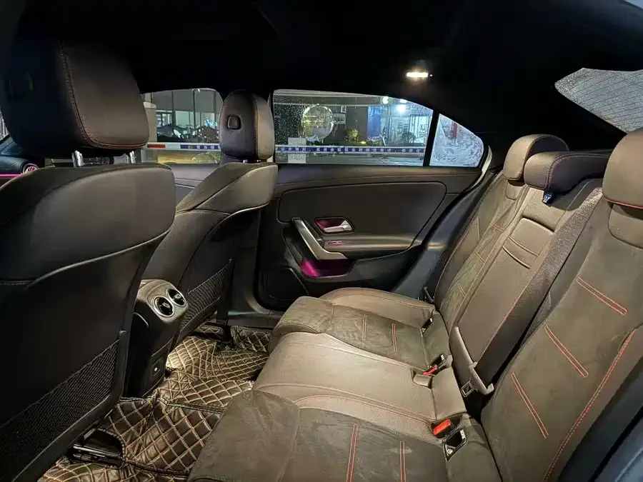 Mercedes-Benz Class A Mercedes-Benz A-Class 2024 A 200 L Fashion Edition 2023 — миниатюра 2