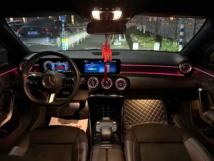 Mercedes-Benz Class A Mercedes-Benz A-Class 2024 A 200 L Fashion Edition 2023 — миниатюра 4
