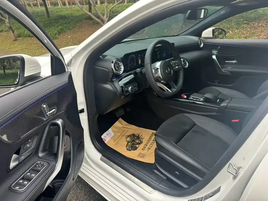 Mercedes-Benz Class A Mercedes-Benz A-Class 2022 Model II A 200 L Sports Sedan Fashion Model 2022 — миниатюра 3