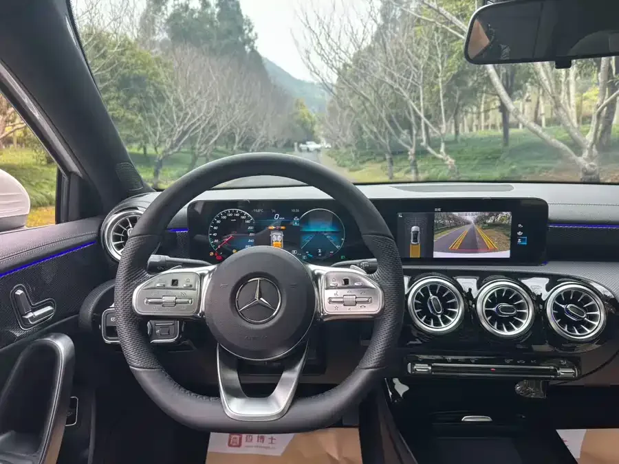 Mercedes-Benz Class A Mercedes-Benz A-Class 2022 Model II A 200 L Sports Sedan Fashion Model 2022 — миниатюра 4