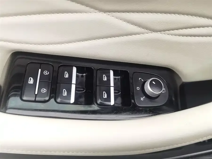 Geely Monjaro Xingyue L 2023 2.0TD High Power Automatic 2WD Flagship Model 2023 — миниатюра 3